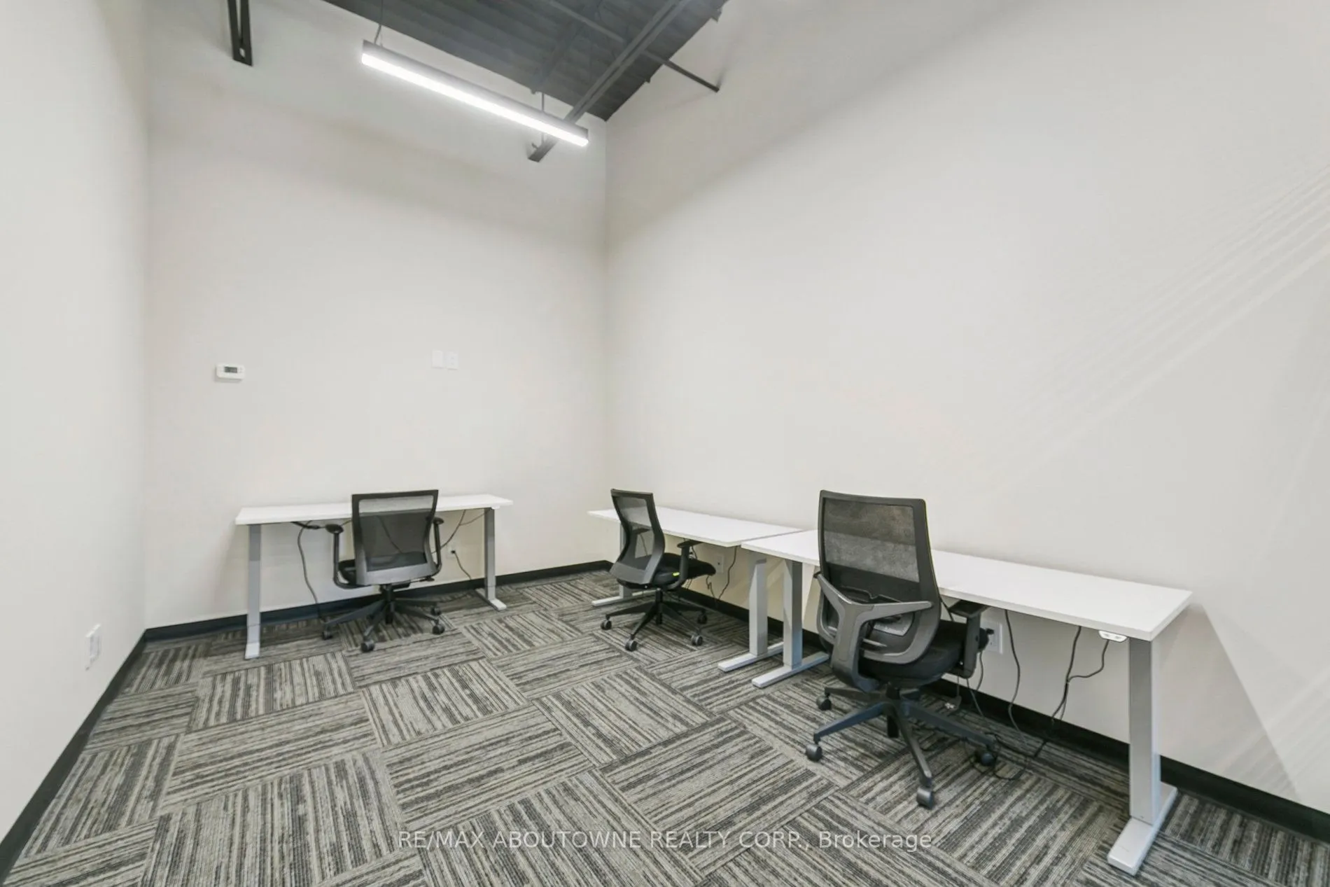 320 Matheson Boulevard W, #211-3