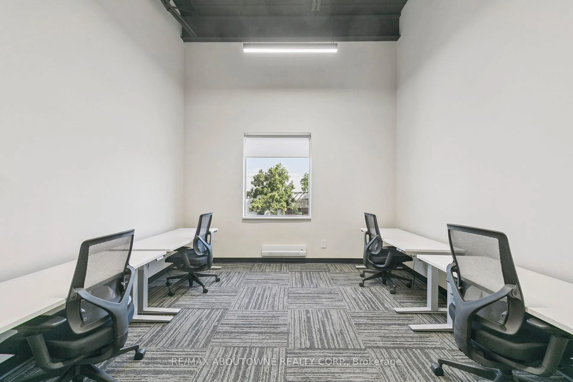 320 Matheson Boulevard W, #211-4
