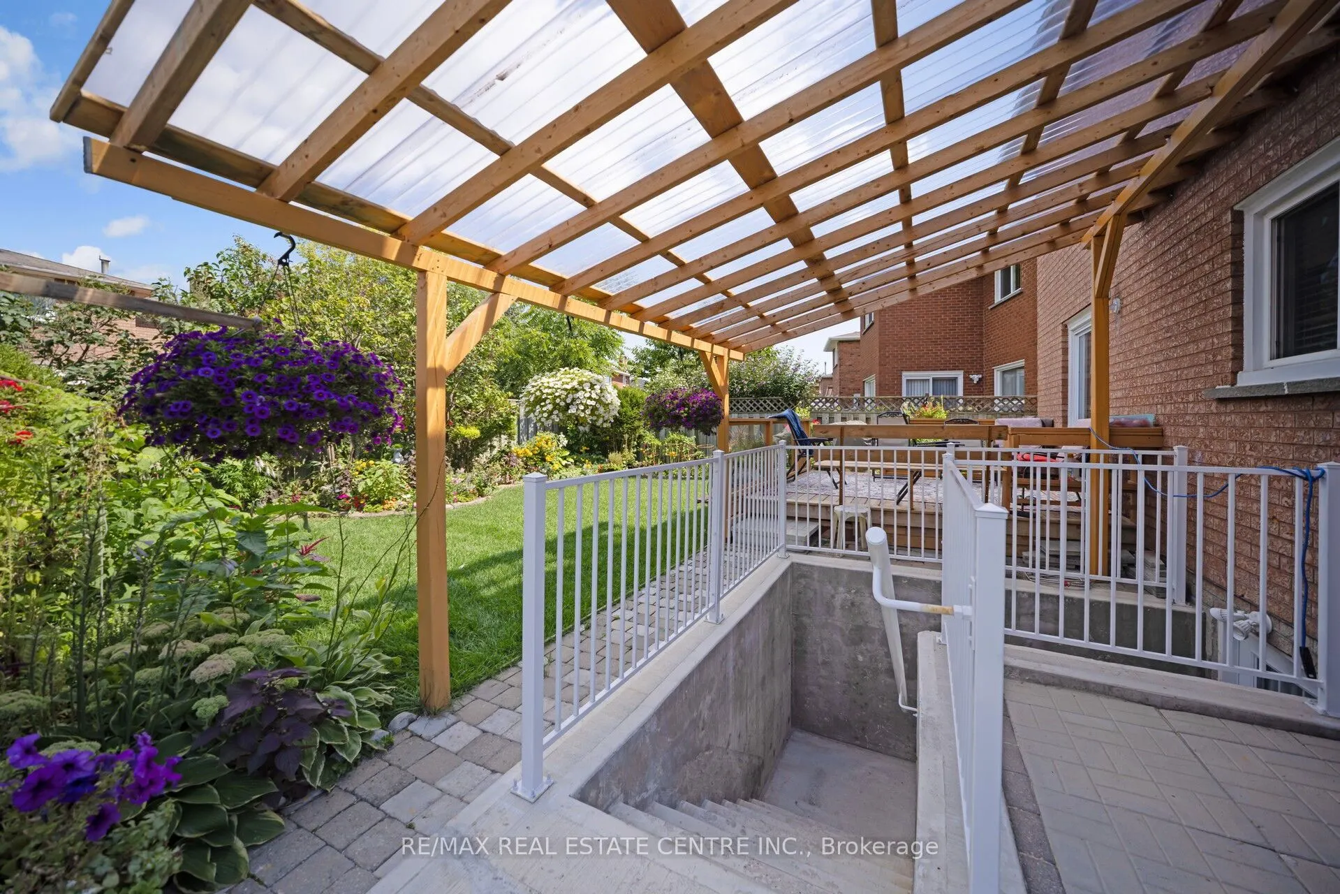 15 Turtlecreek Boulevard
