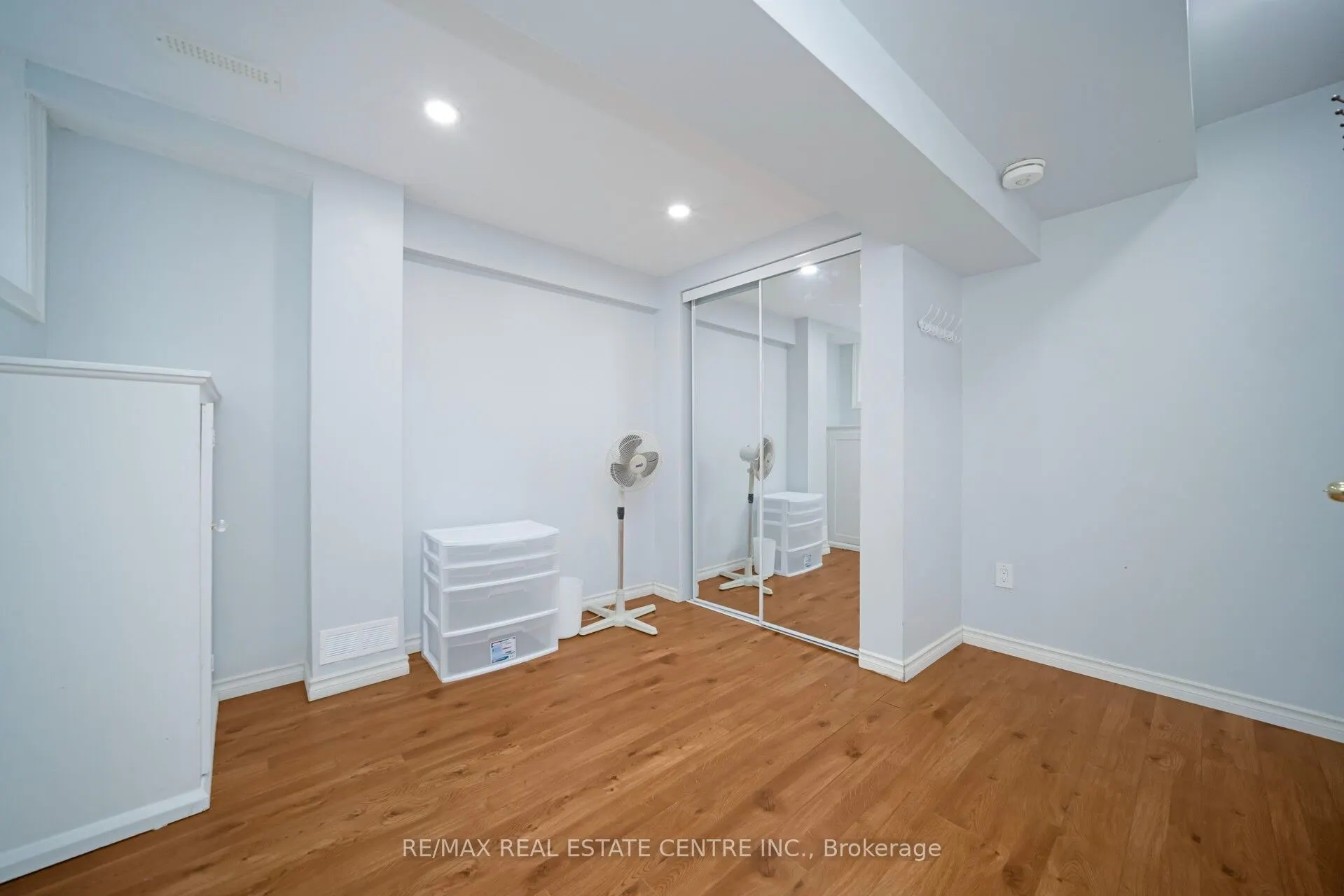 15 Turtlecreek Boulevard