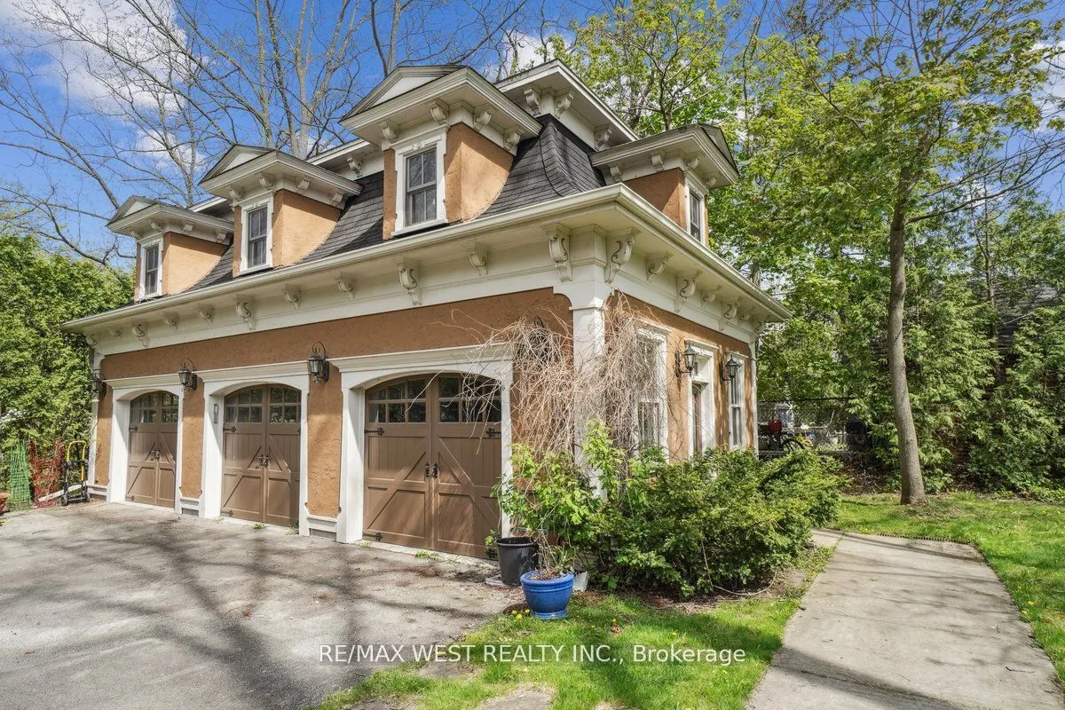 103 Thomas Street