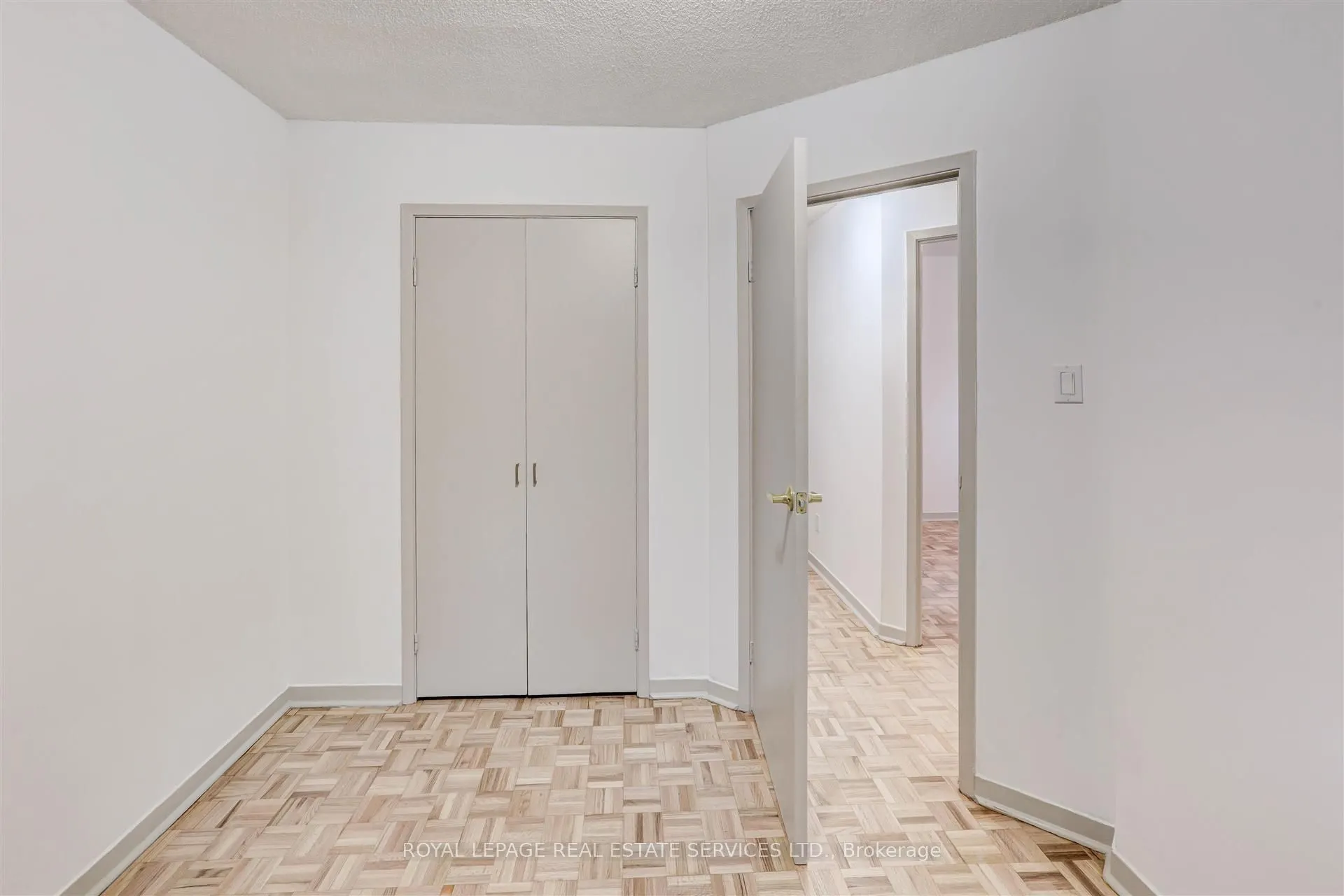 1530 King Street W, #102