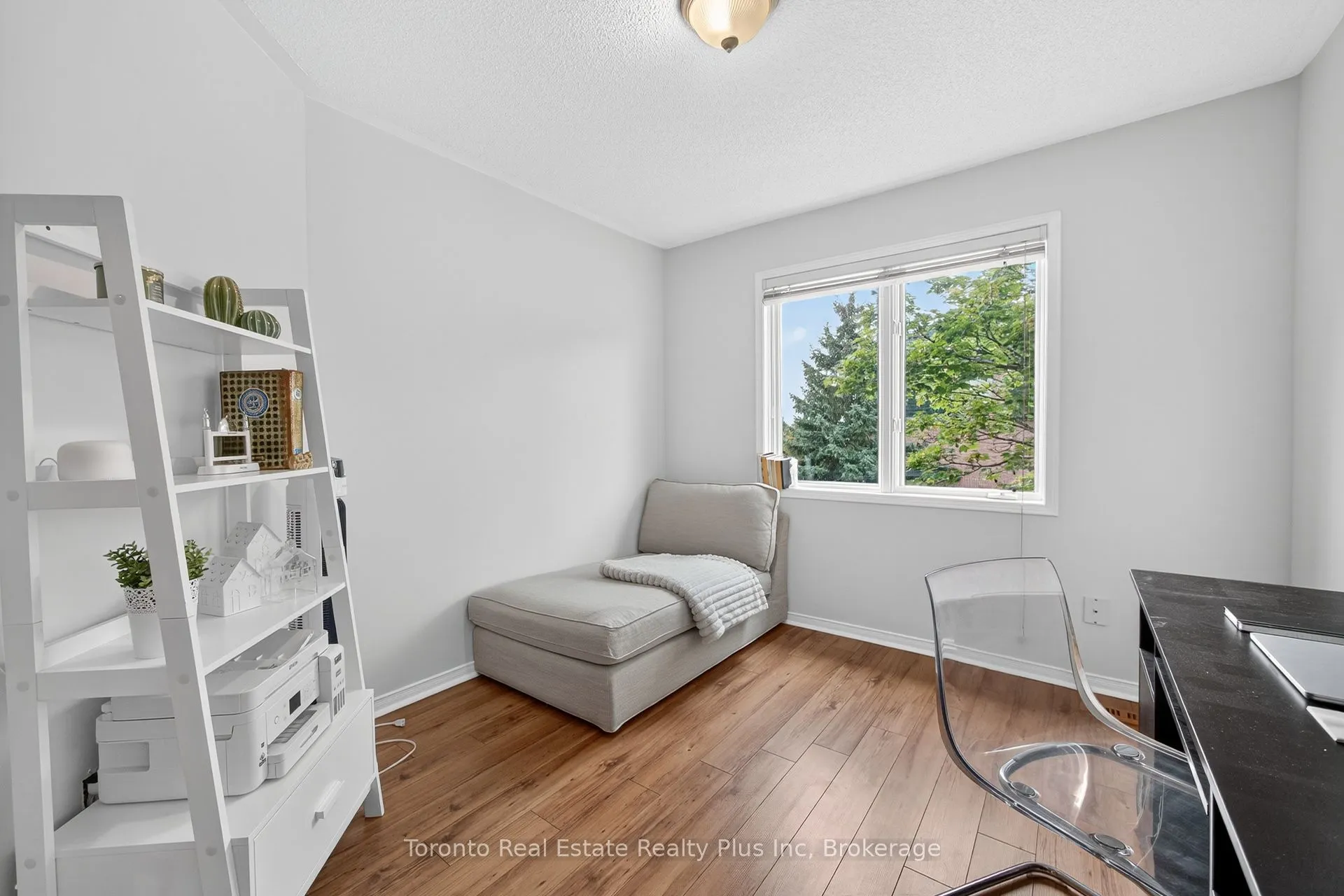 2945 Thomas Street, #119