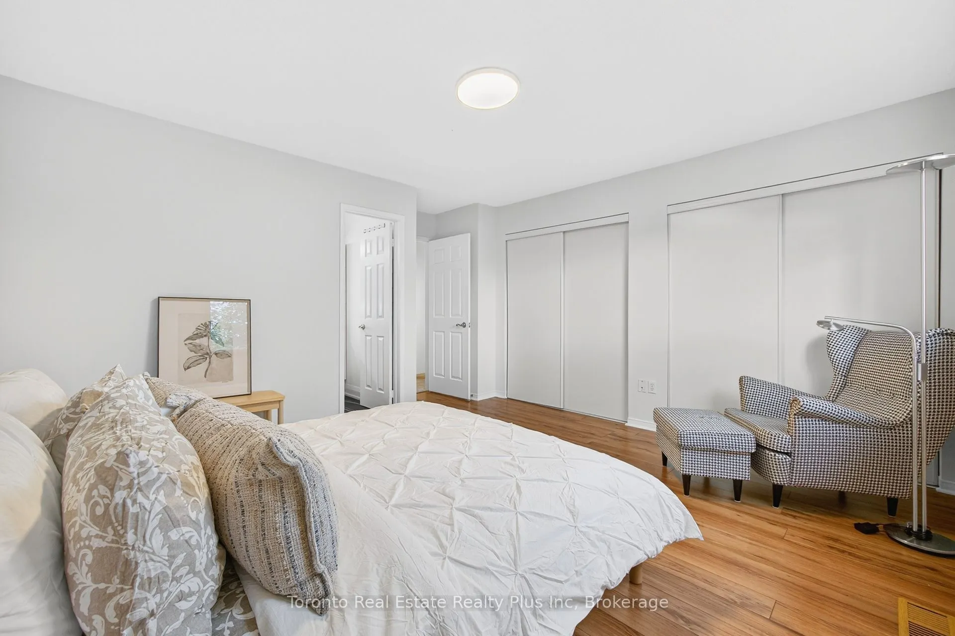 2945 Thomas Street, #119