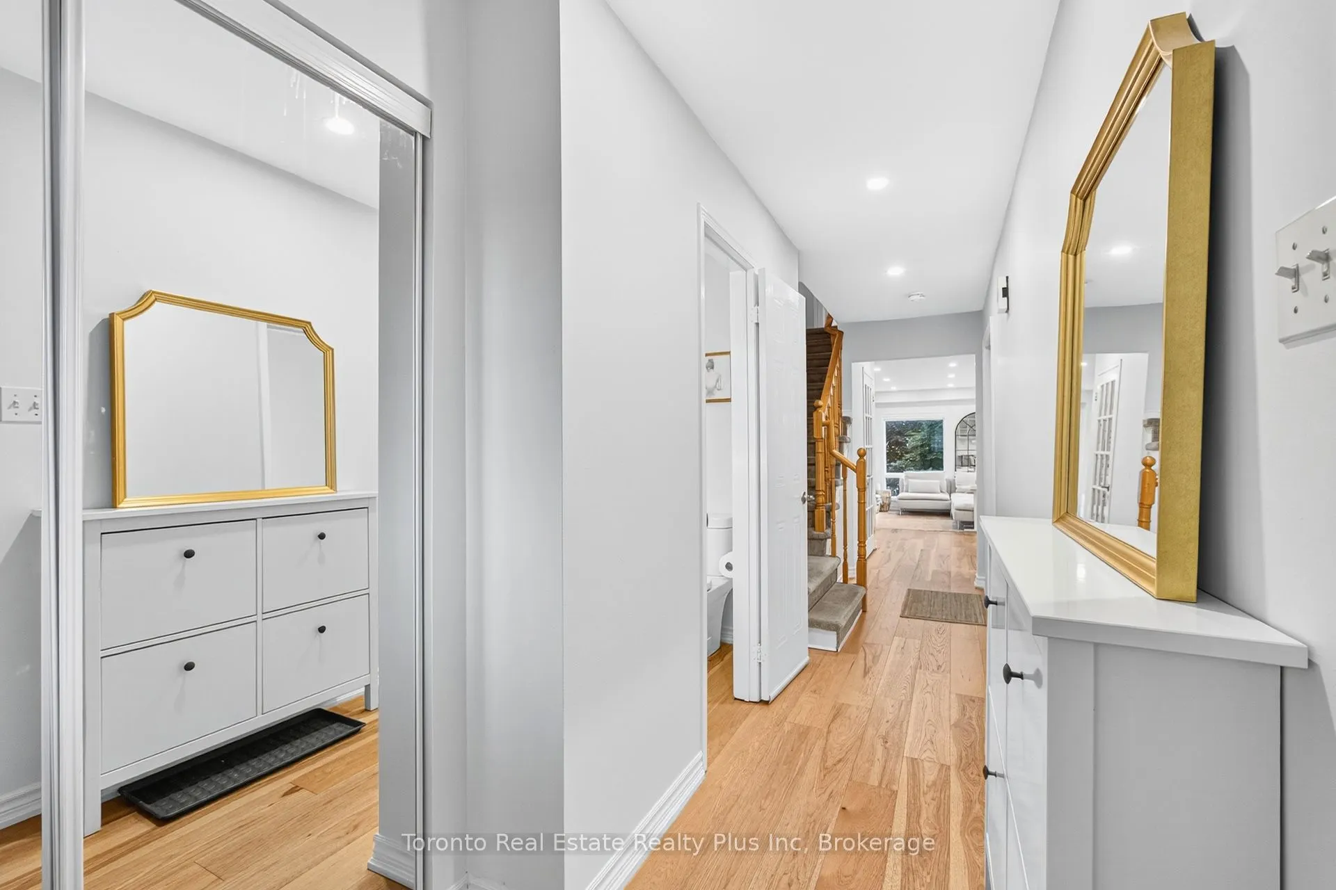 2945 Thomas Street, #119