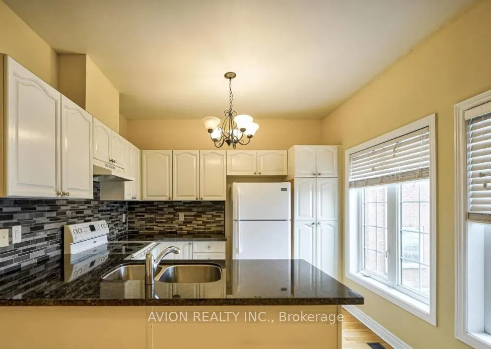 3532 Eglinton Avenue W