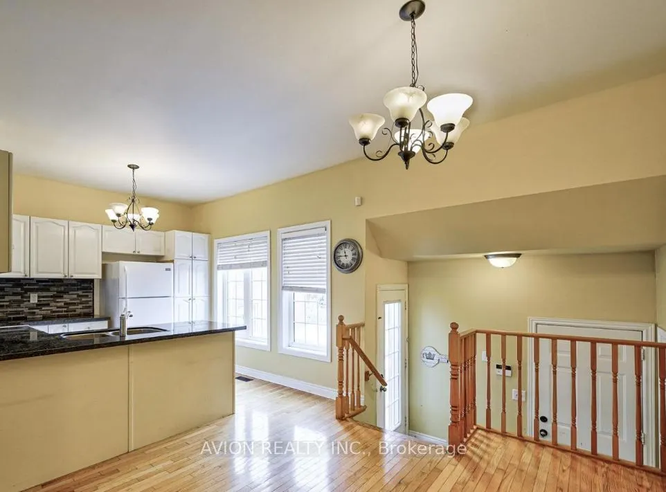 3532 Eglinton Avenue W