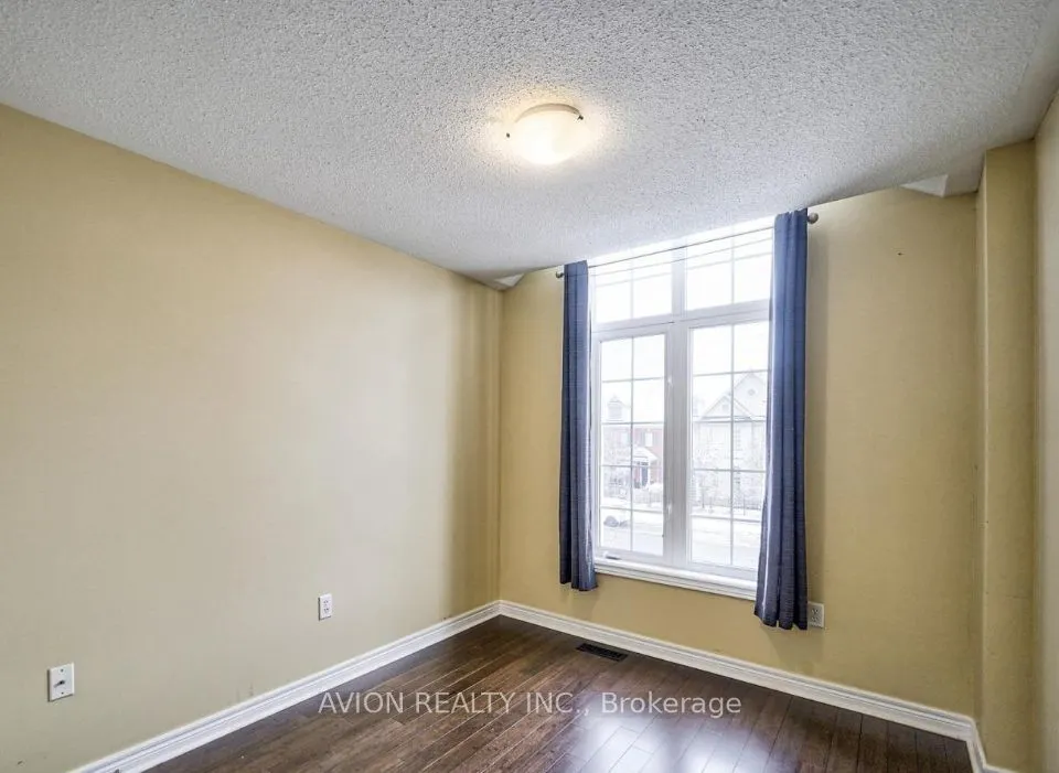 3532 Eglinton Avenue W