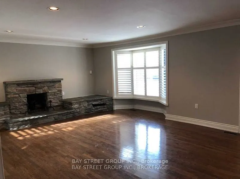1523 Duncan Road