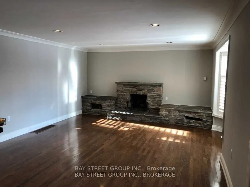1523 Duncan Road