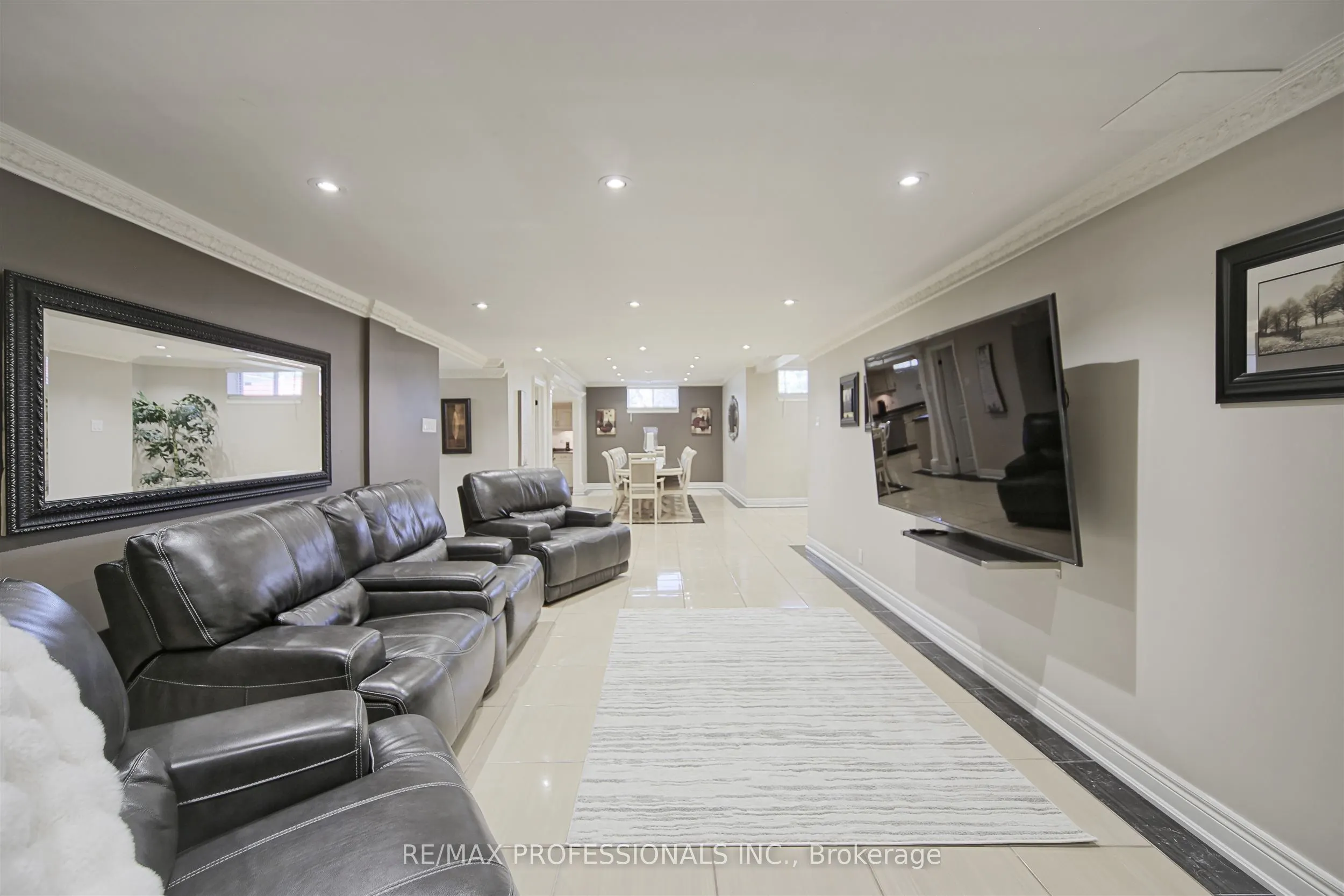 33 Redberry Parkway