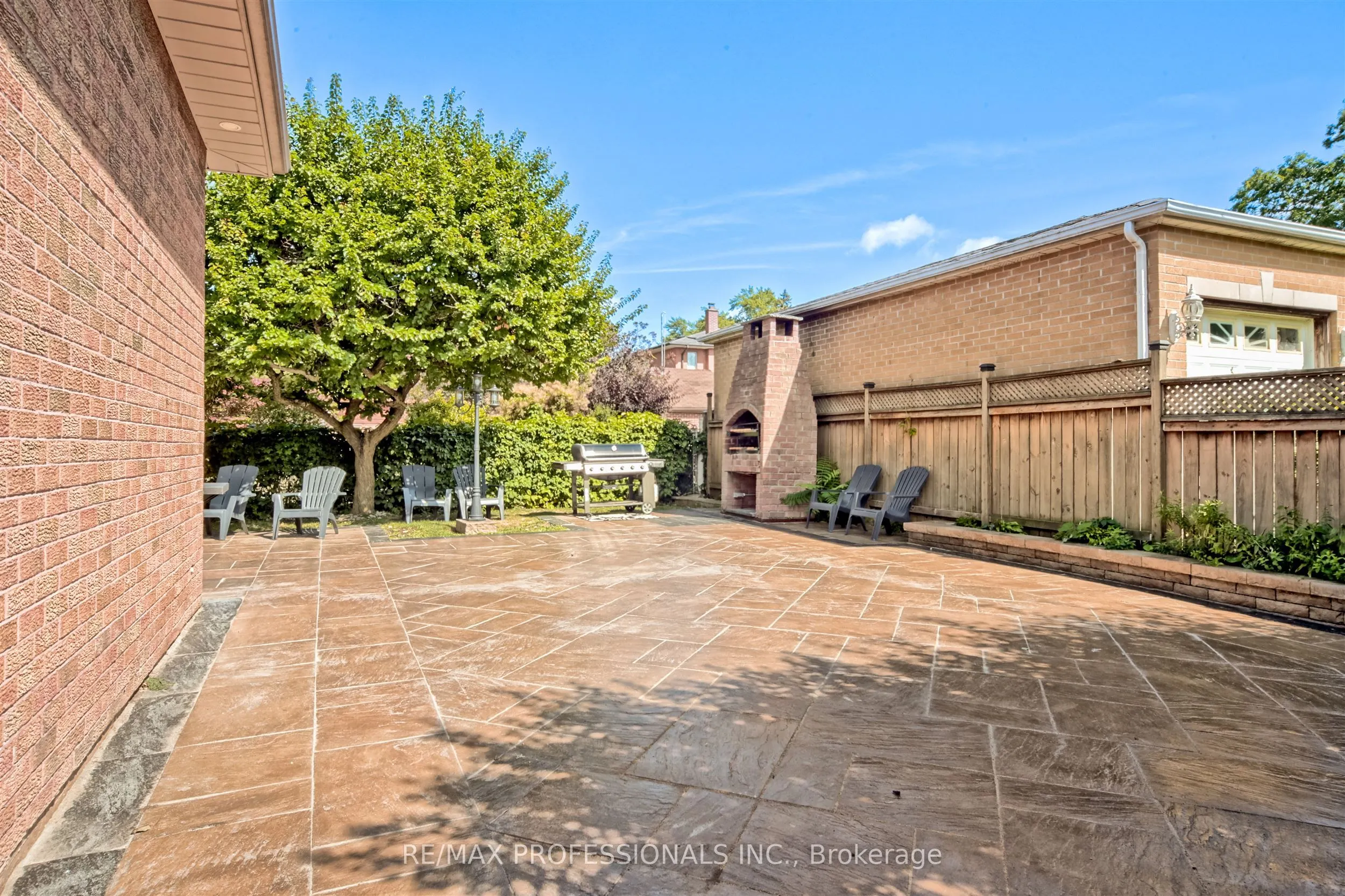 33 Redberry Parkway