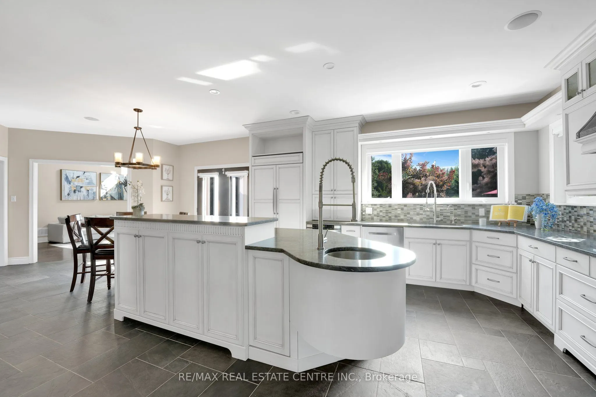 11135 Menzies Court