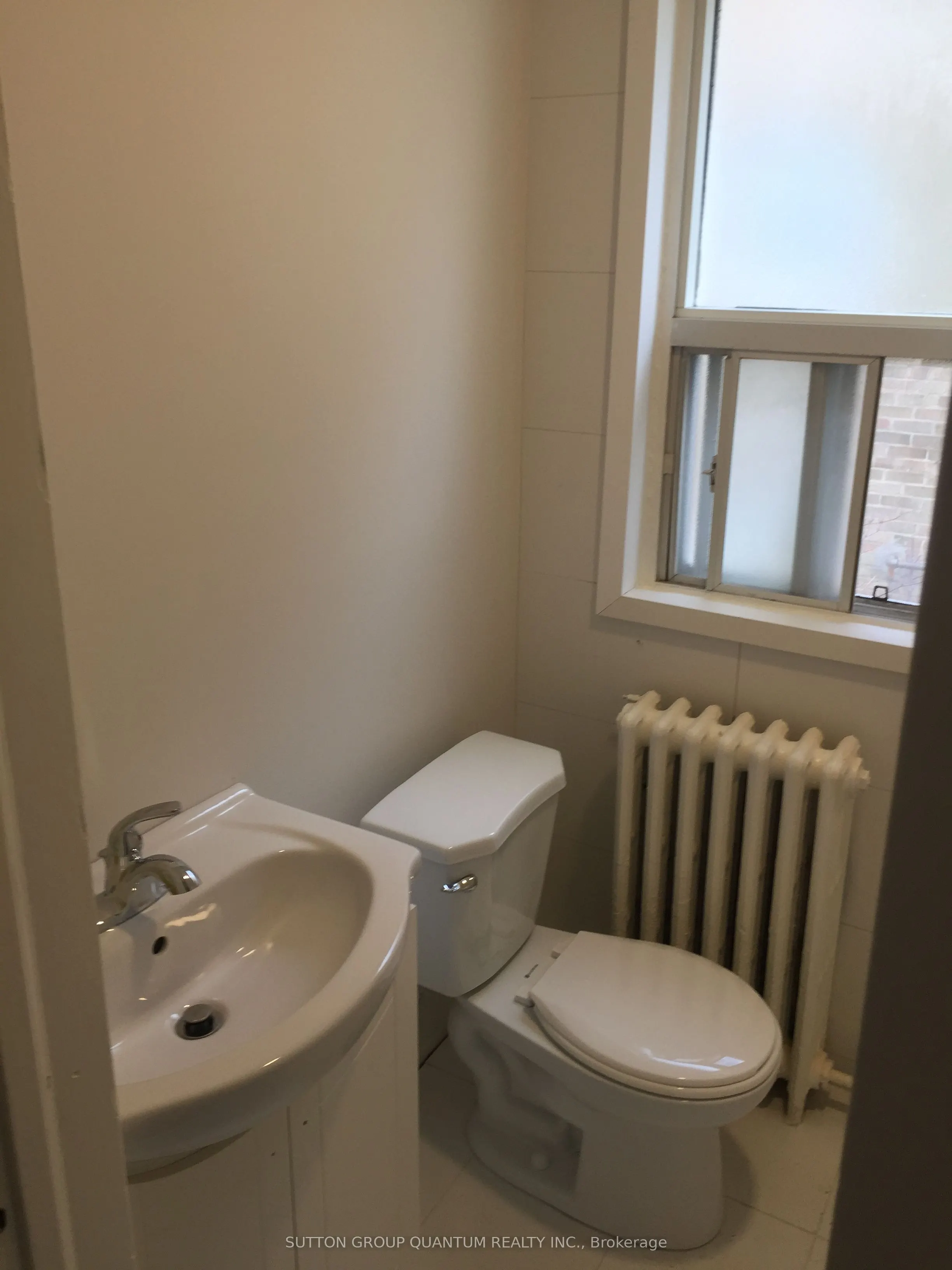 339 Lakeshore Road E, #3