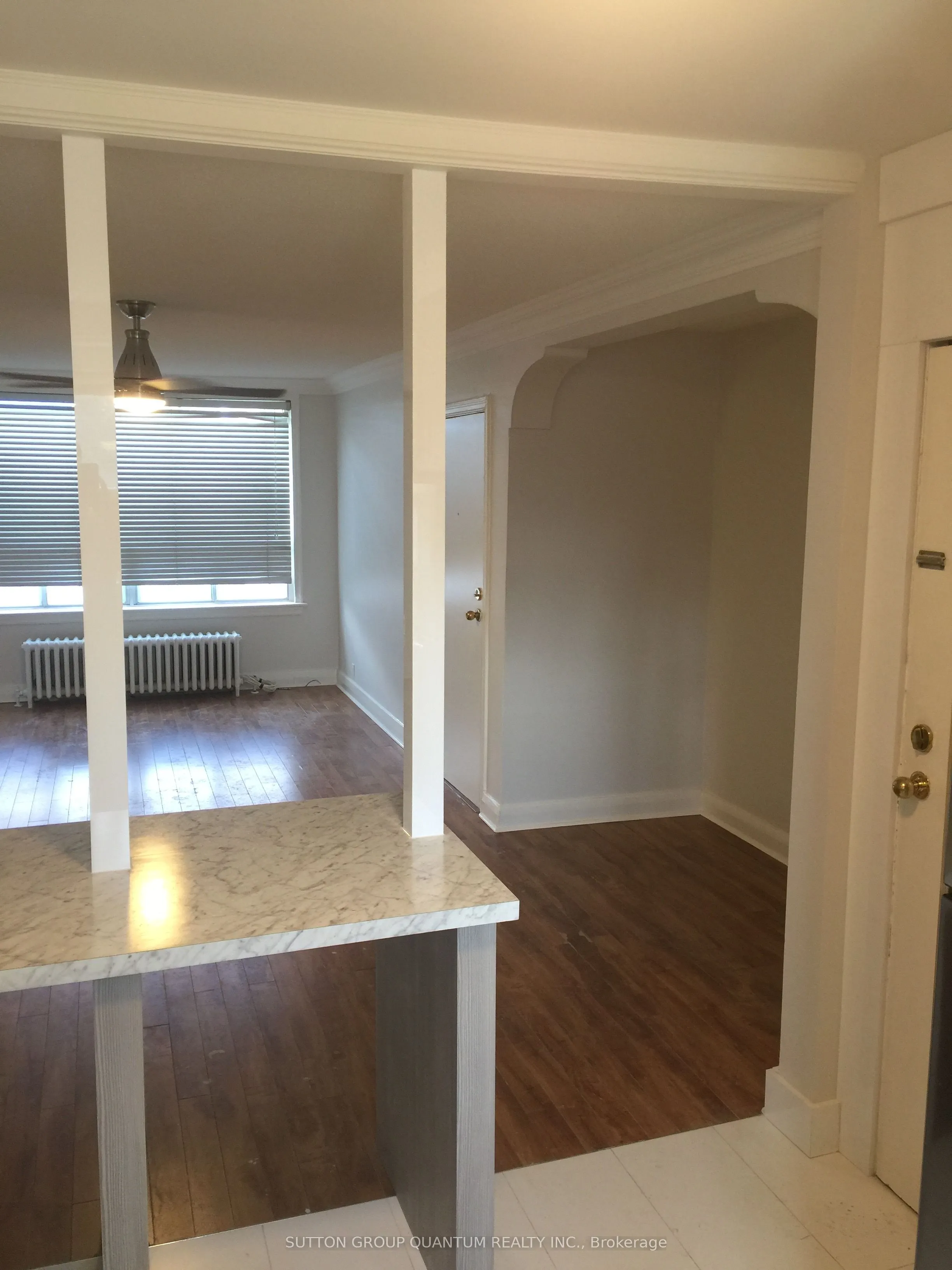 339 Lakeshore Road E, #3