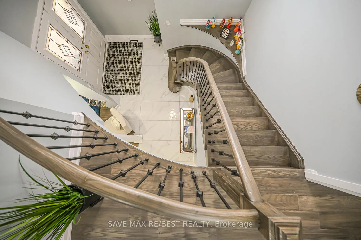 29 Baccarat Crescent
