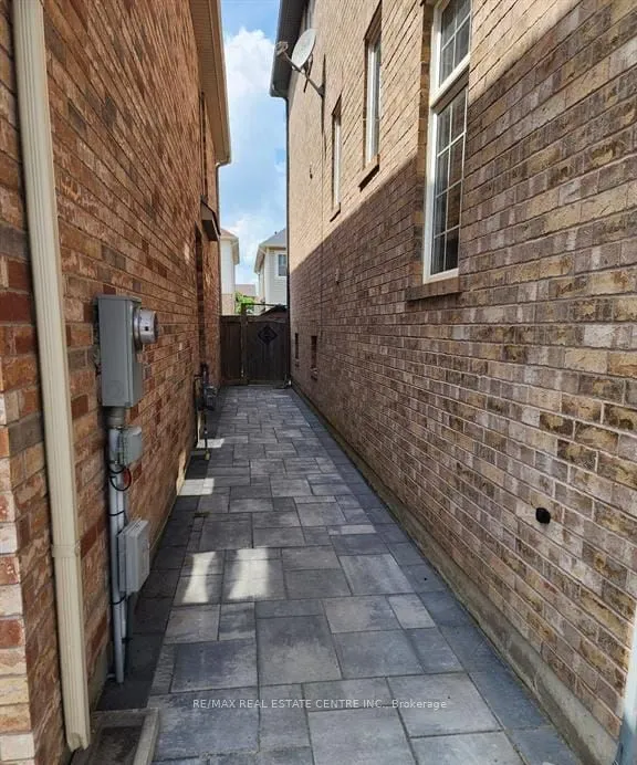 495 Mockridge Terrace