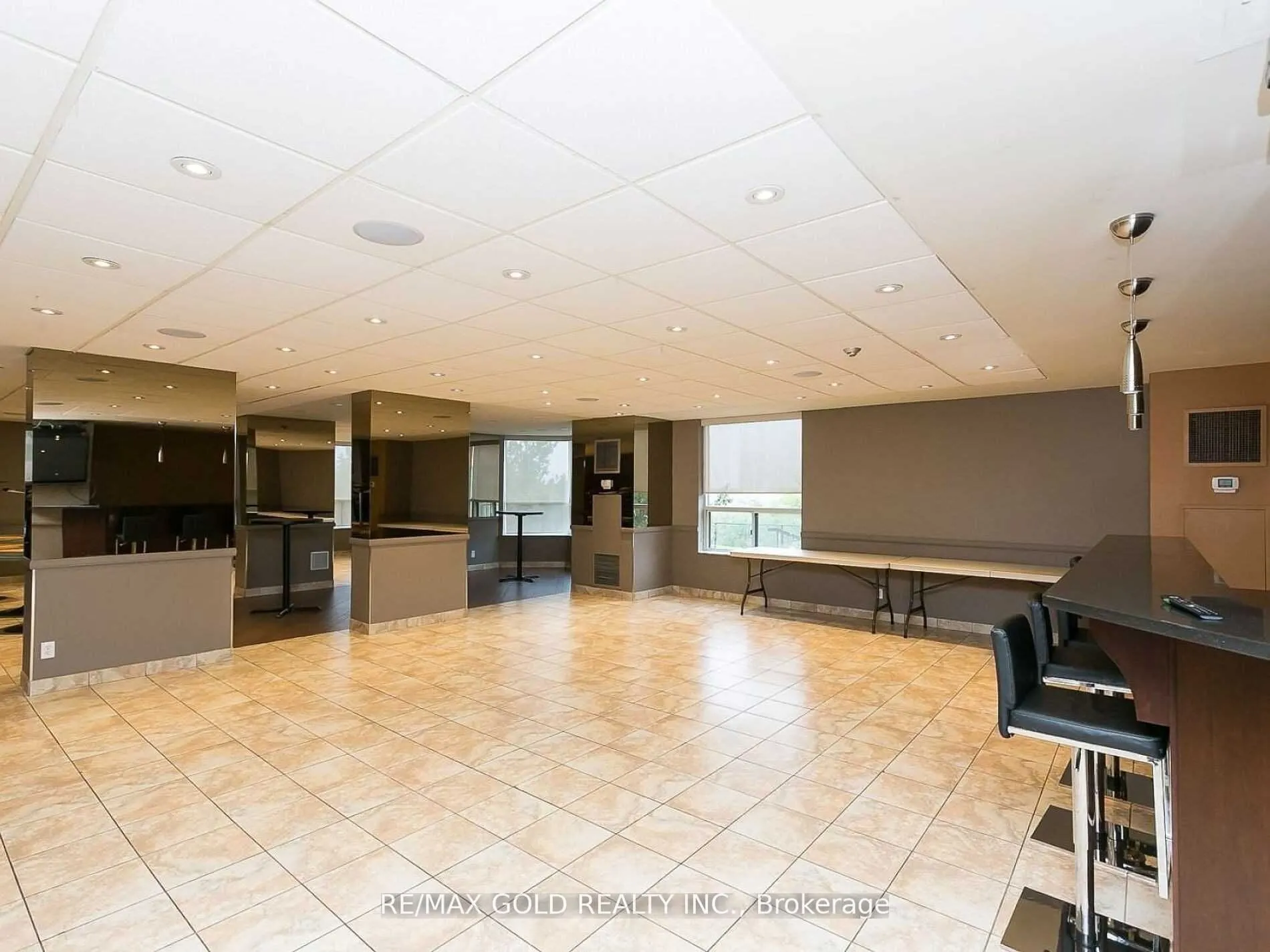 6 Humberline Drive N, #207