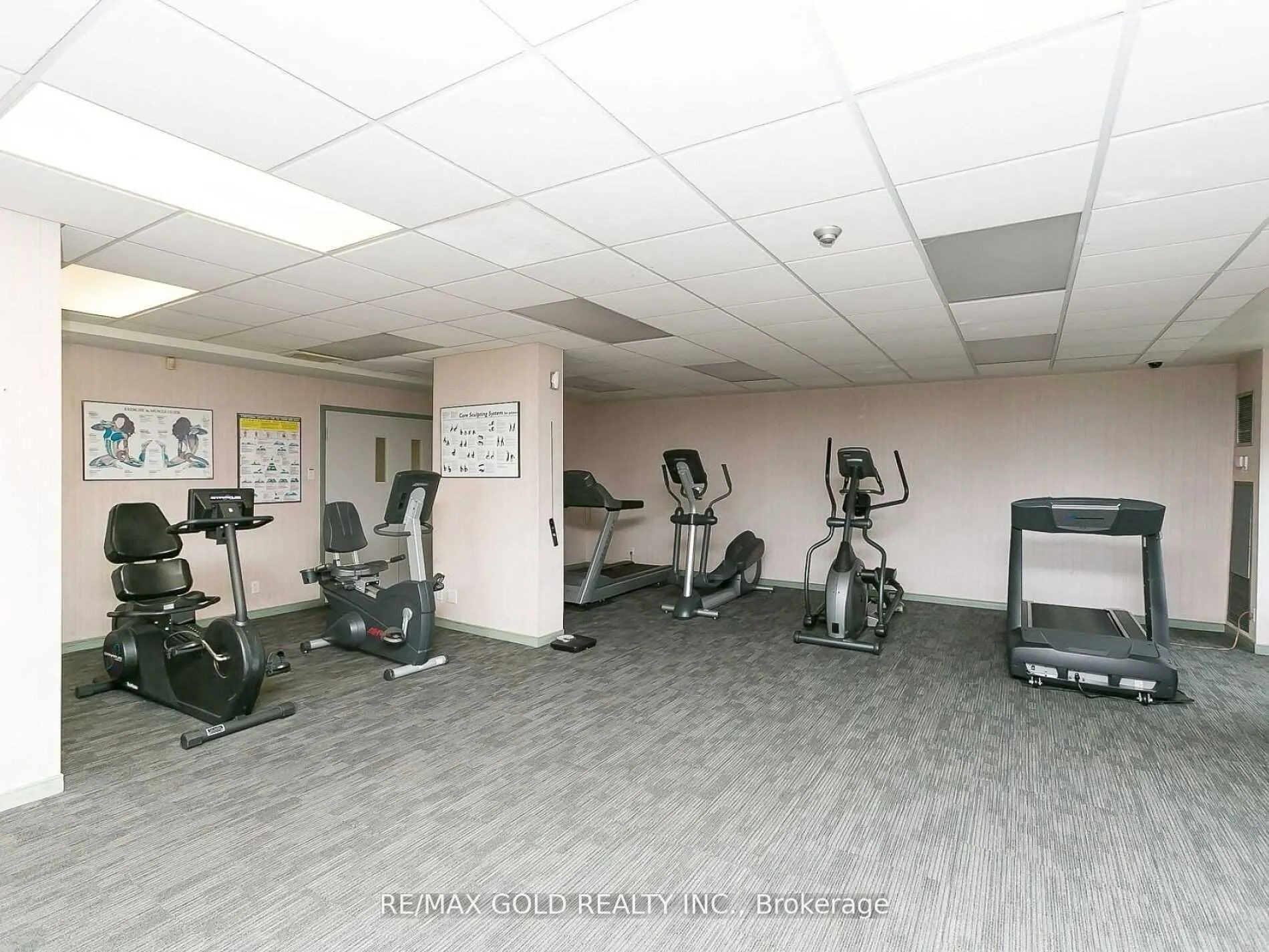 6 Humberline Drive N, #207
