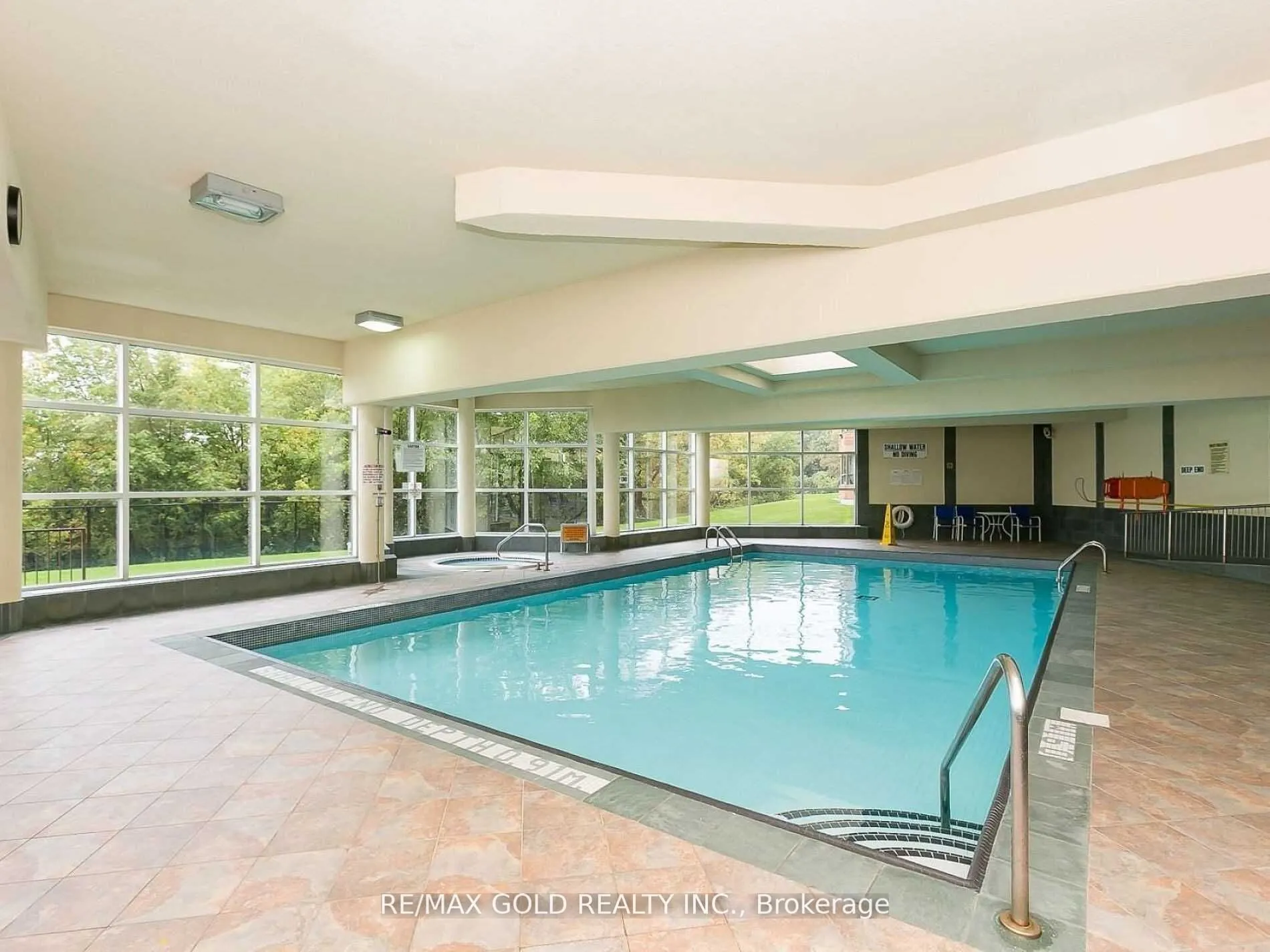 6 Humberline Drive N, #207