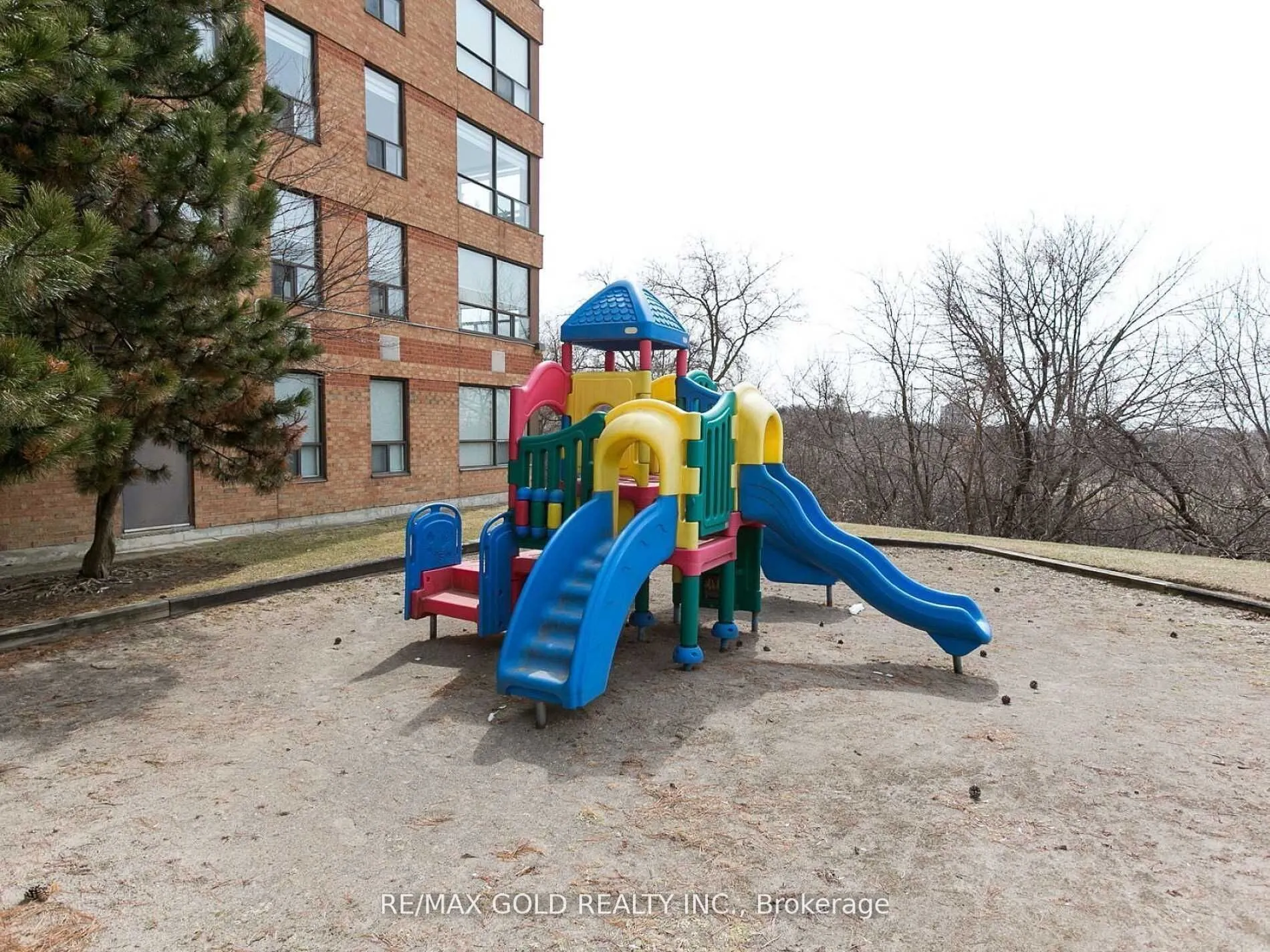 6 Humberline Drive N, #207