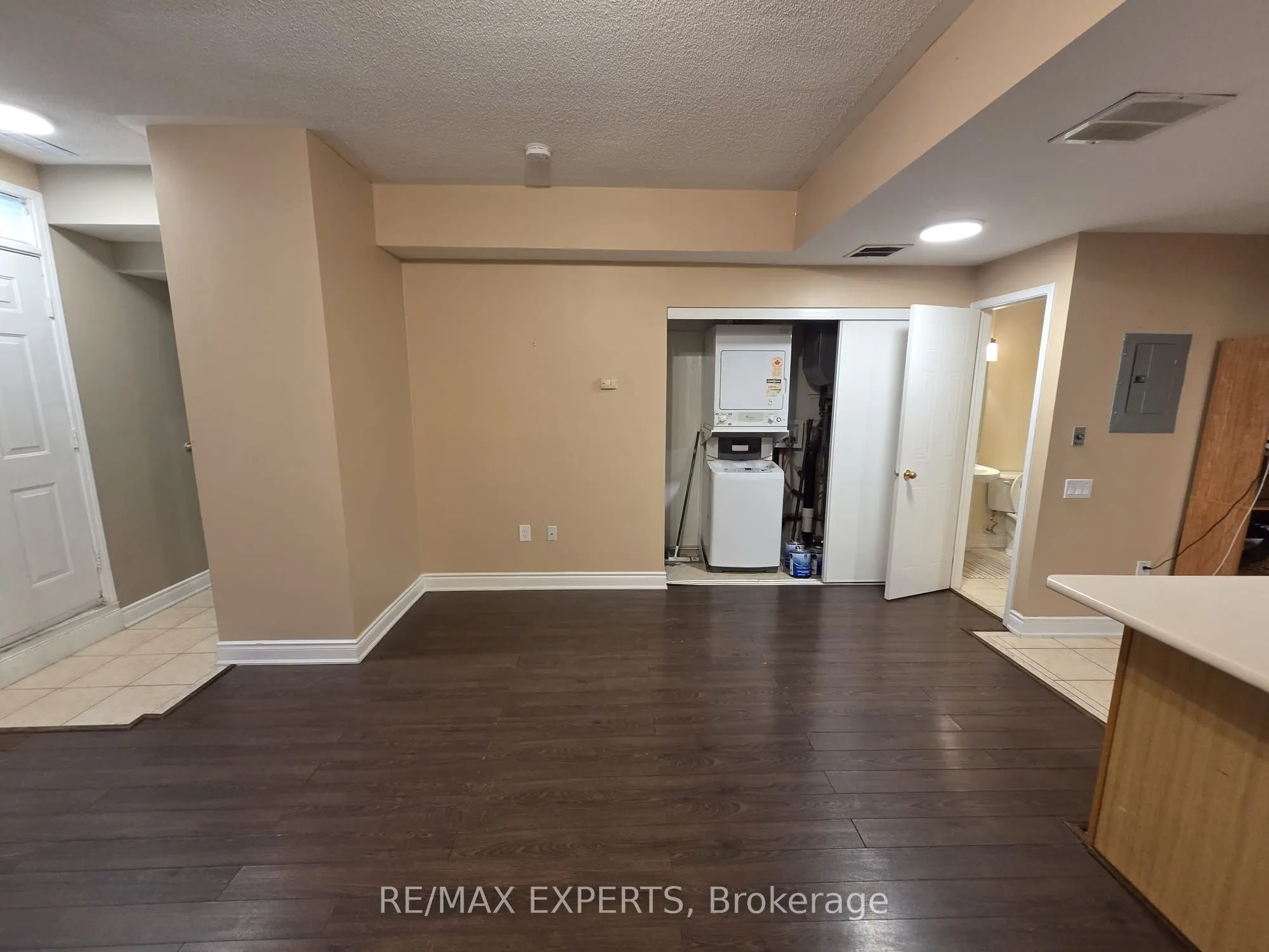 760 Lawrence Ave West, #3