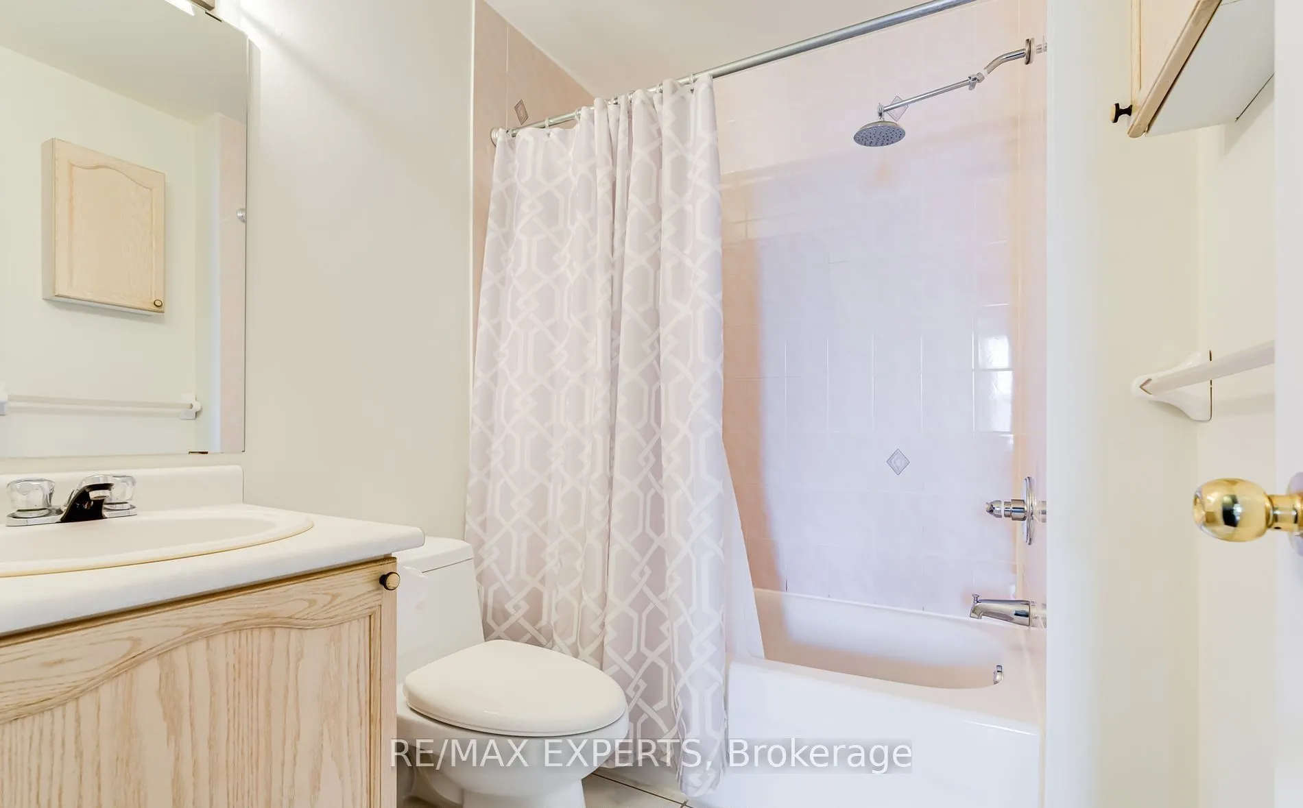760 Lawrence Ave West, #3