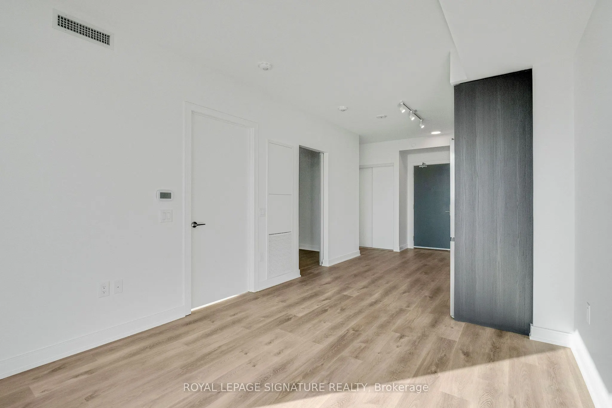 3009 Novar Road, #1211