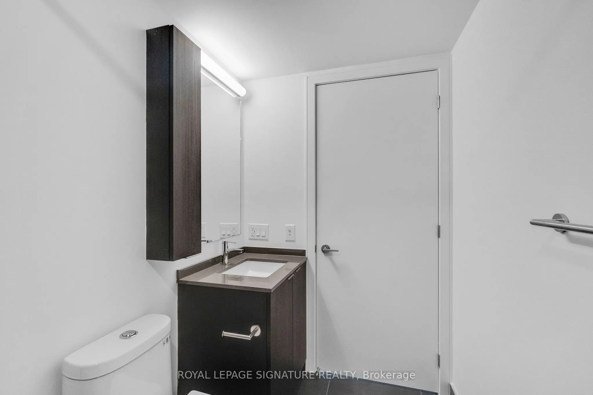 3009 Novar Road, #1211