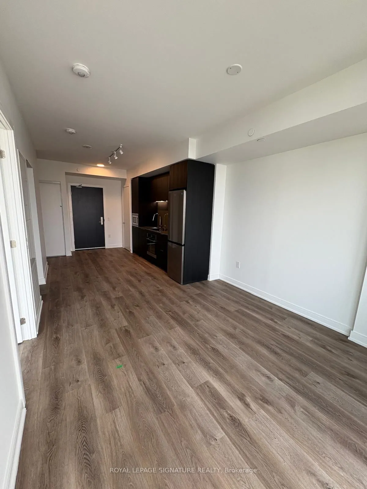 3009 Novar Road, #1211