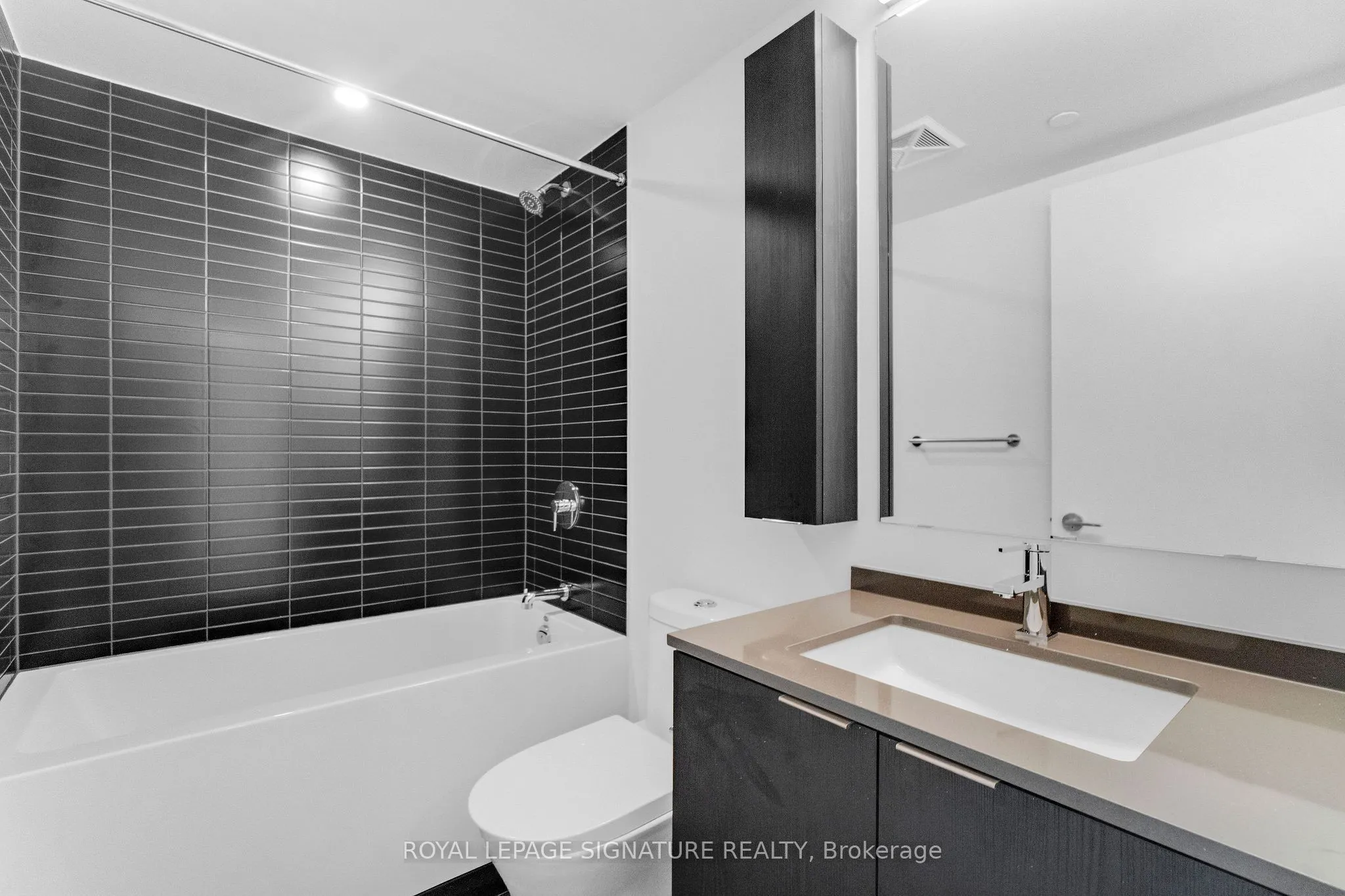3009 Novar Road, #1211