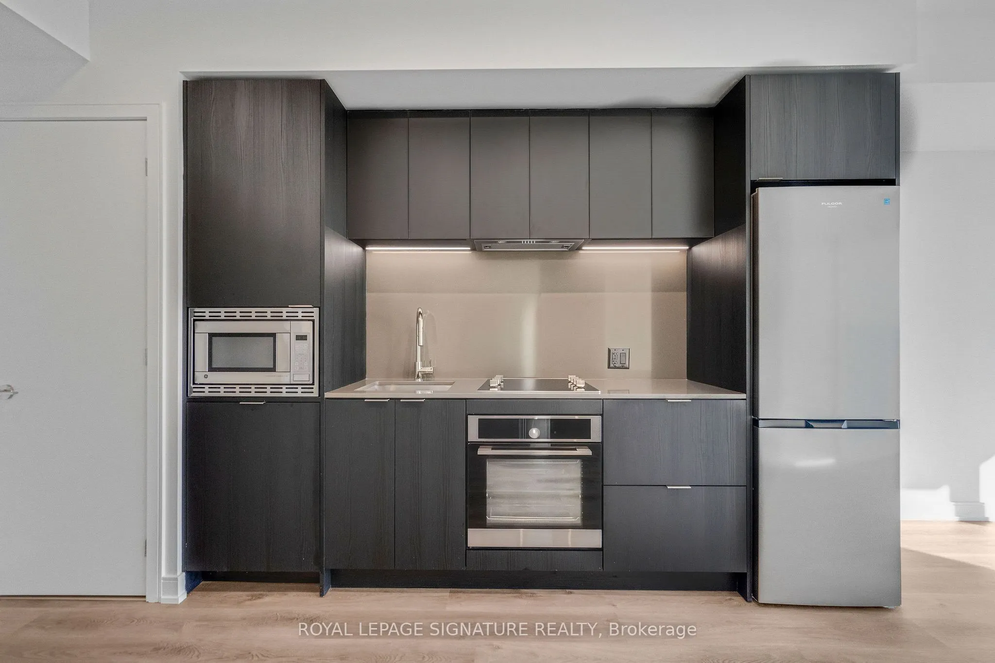 3009 Novar Road, #1211