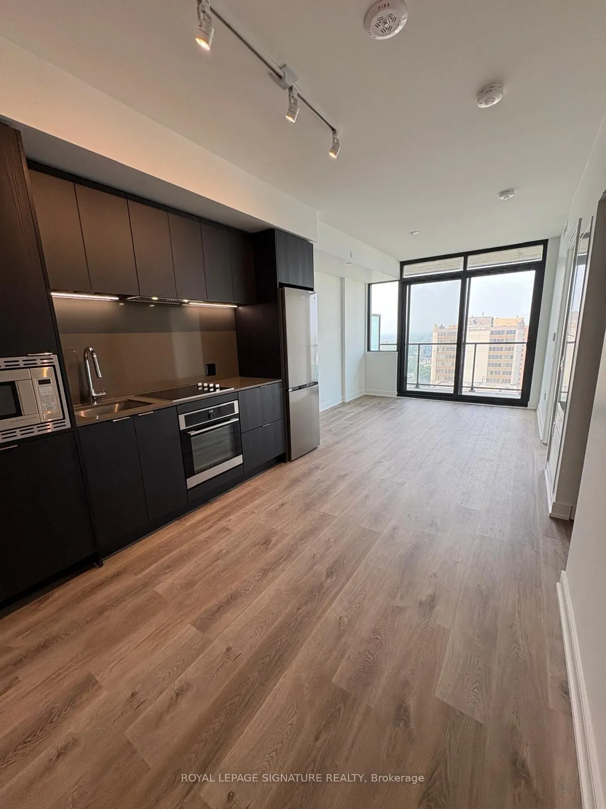 3009 Novar Road, #1211