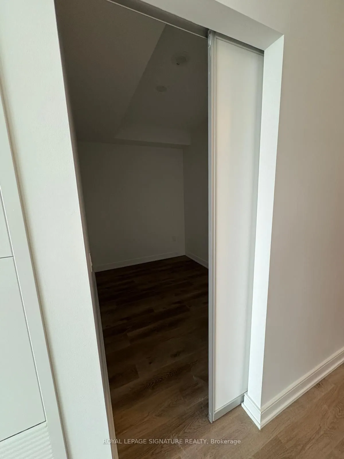 3009 Novar Road, #1211