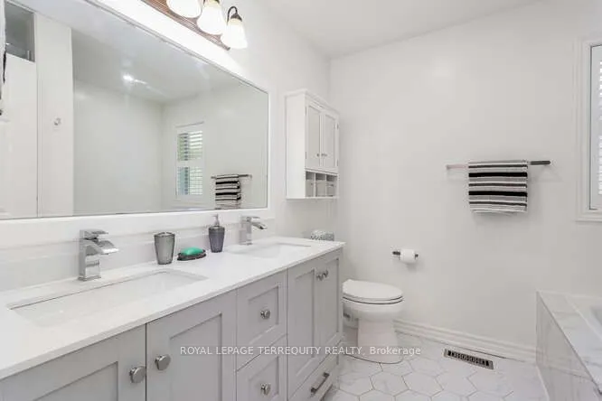 7148 Village Walk