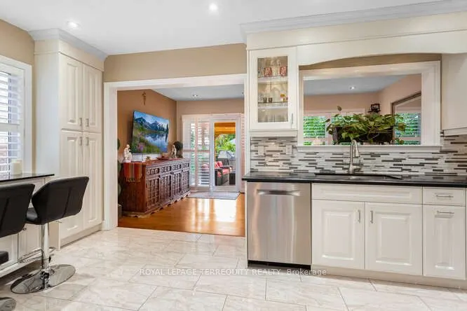 7148 Village Walk