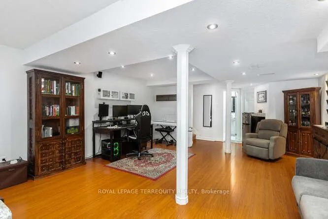 7148 Village Walk