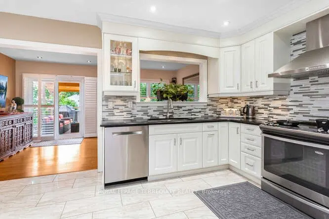 7148 Village Walk