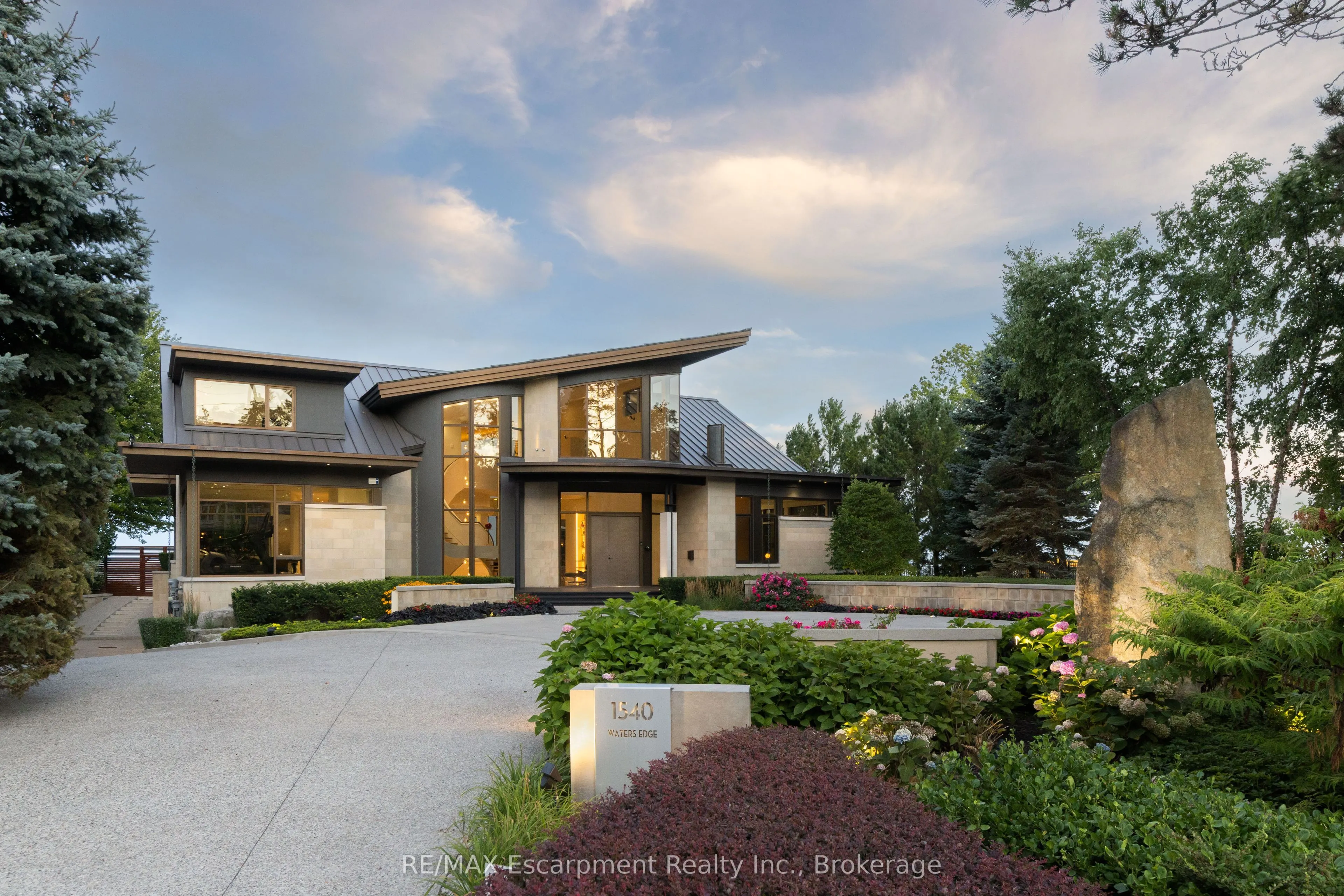 1540 WATERSEDGE Road