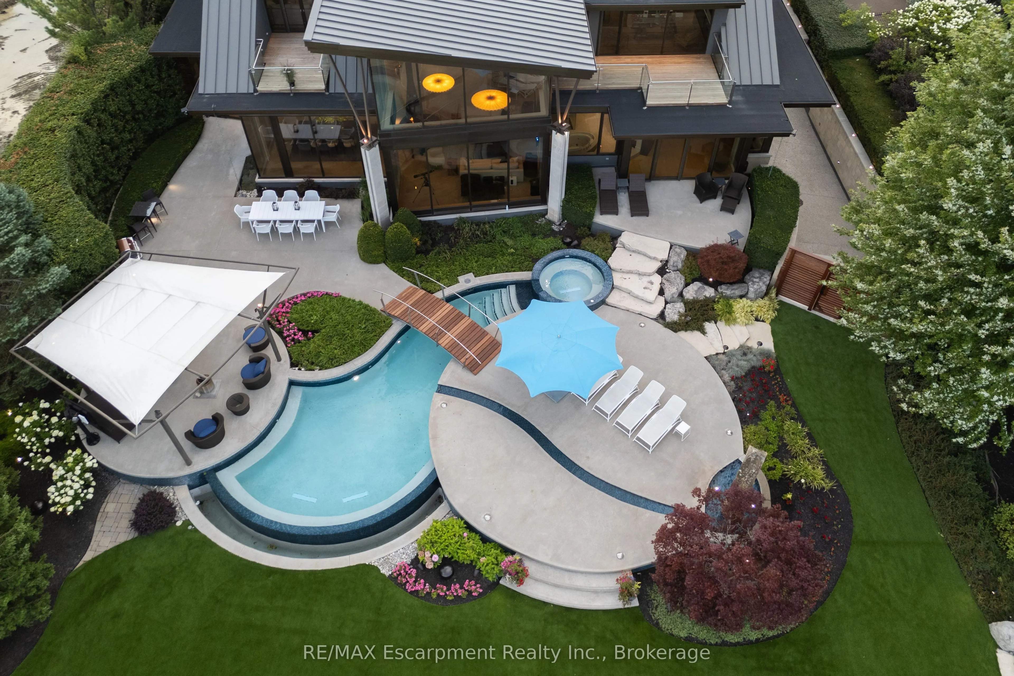 1540 WATERSEDGE Road