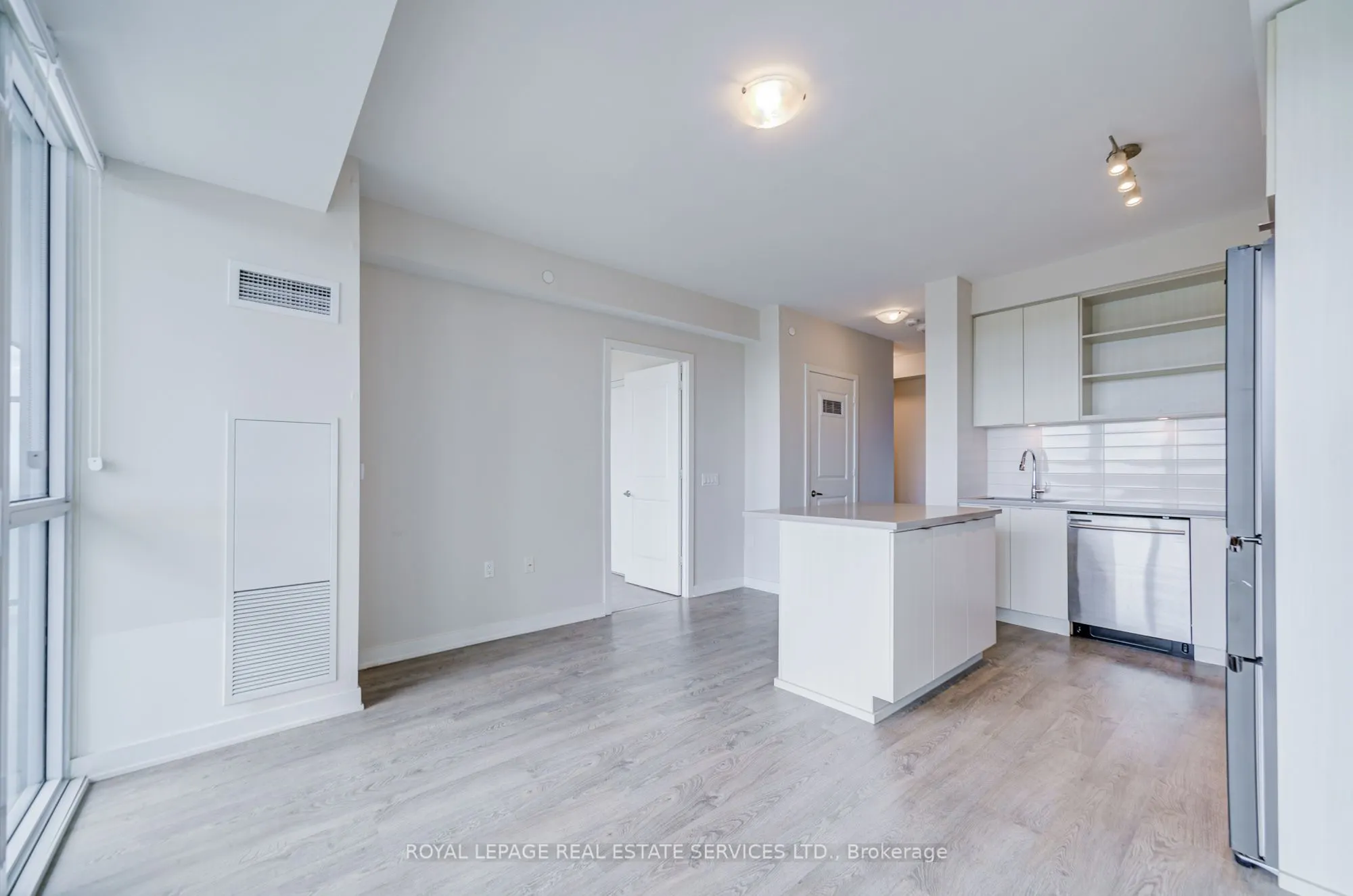 4699 Glen Erin Drive, #503