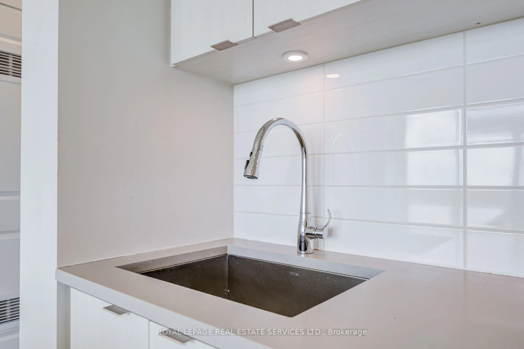 4699 Glen Erin Drive, #503