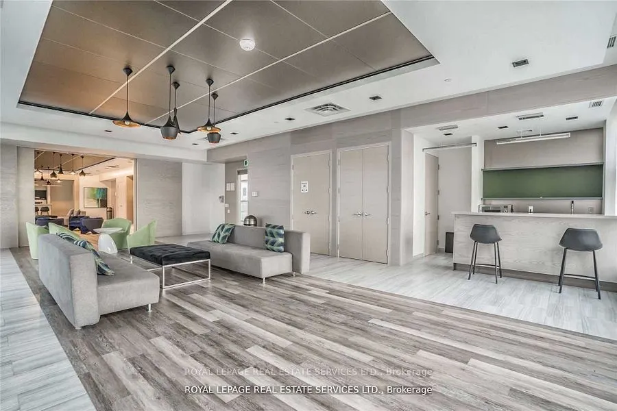 4699 Glen Erin Drive, #503