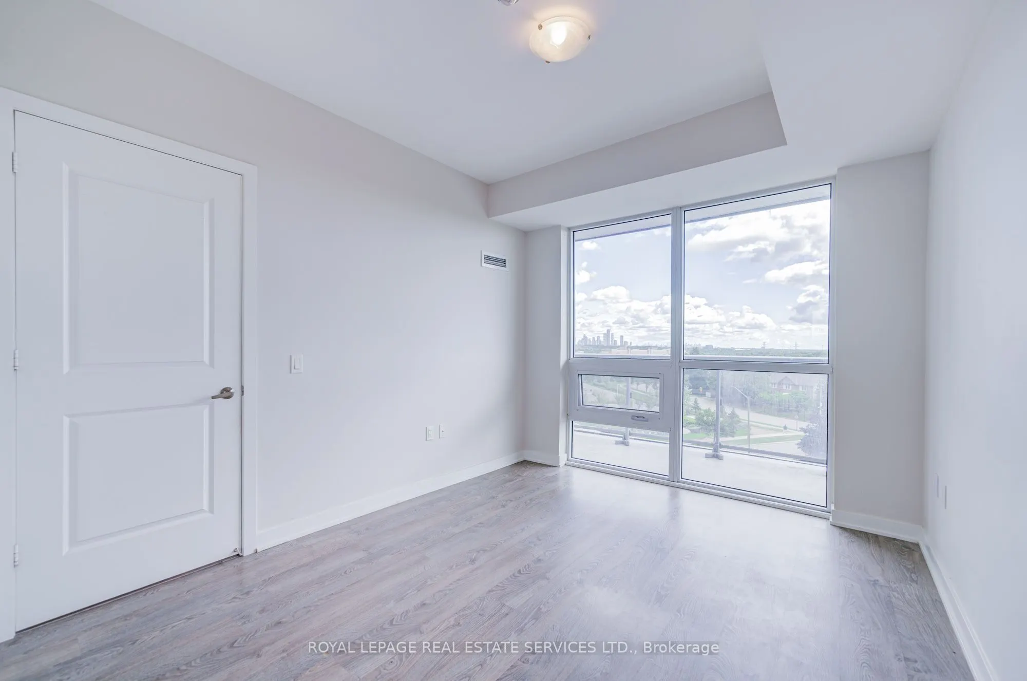 4699 Glen Erin Drive, #503