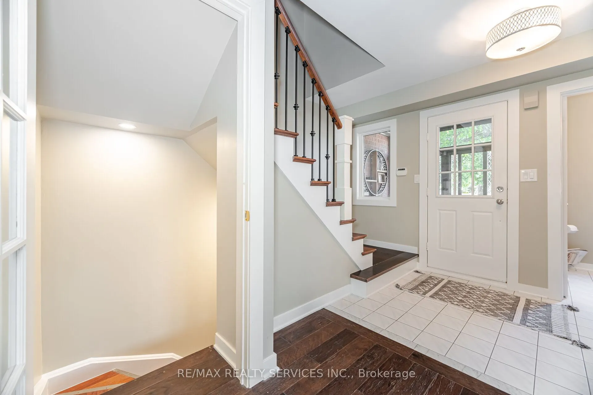 10 Deer Creek Drive