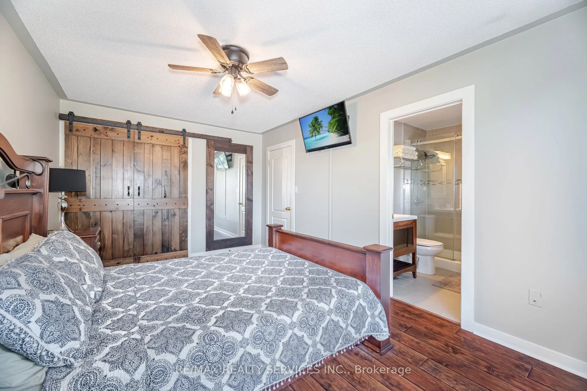 10 Deer Creek Drive