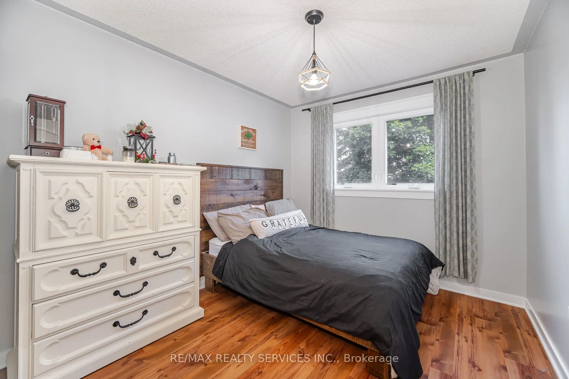 10 Deer Creek Drive