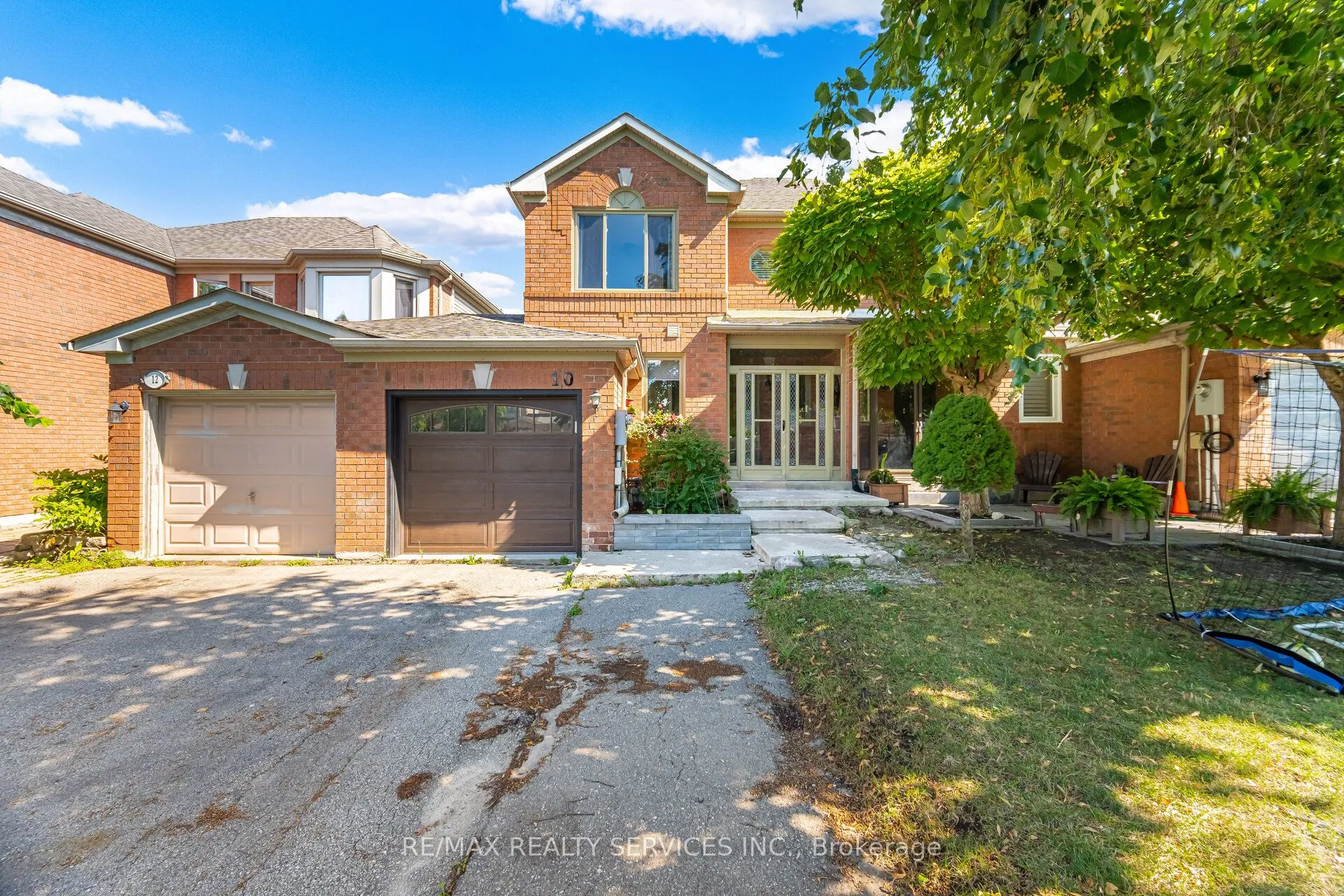 10 Deer Creek Drive
