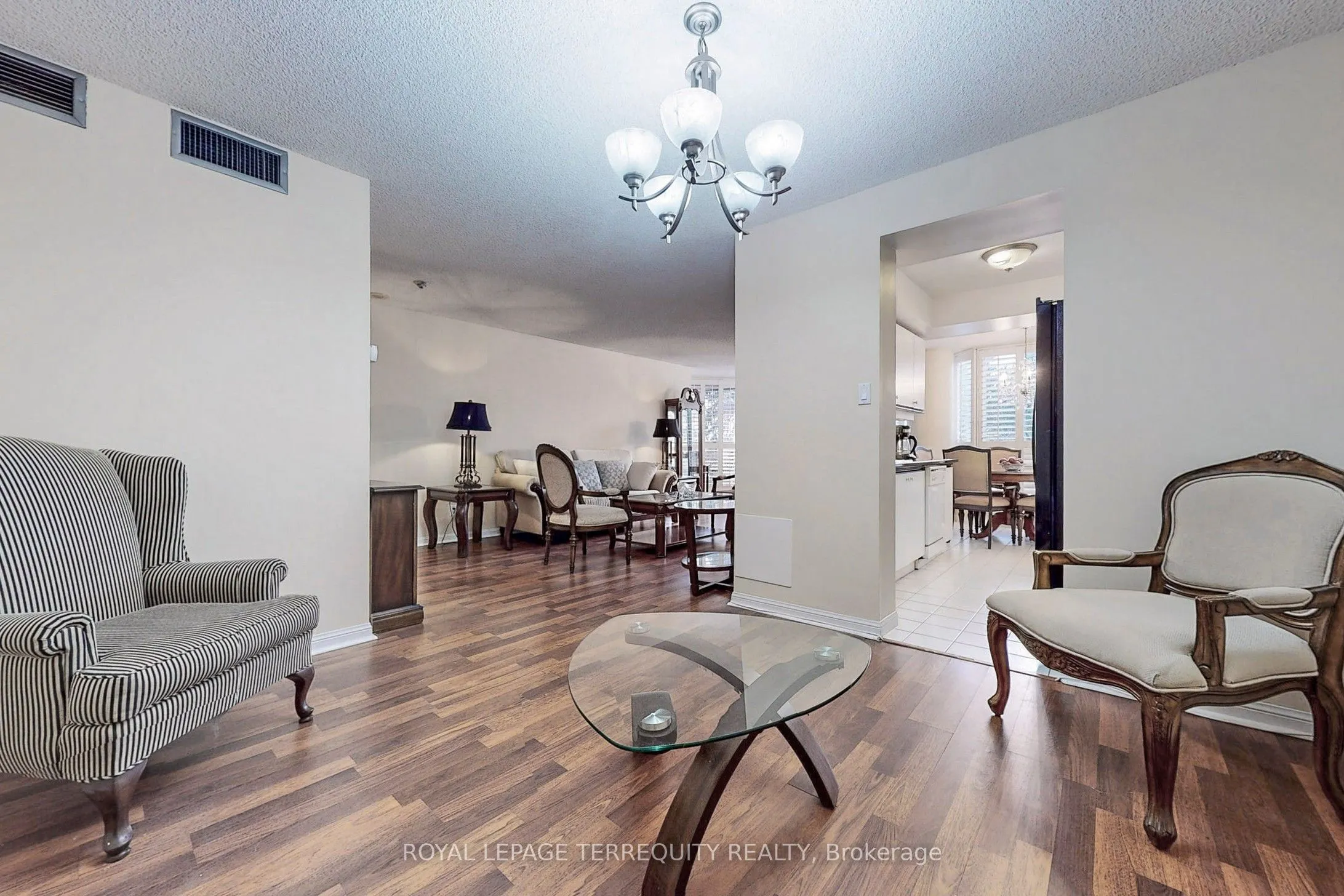 45 Kingsbridge Garden Circle, #207