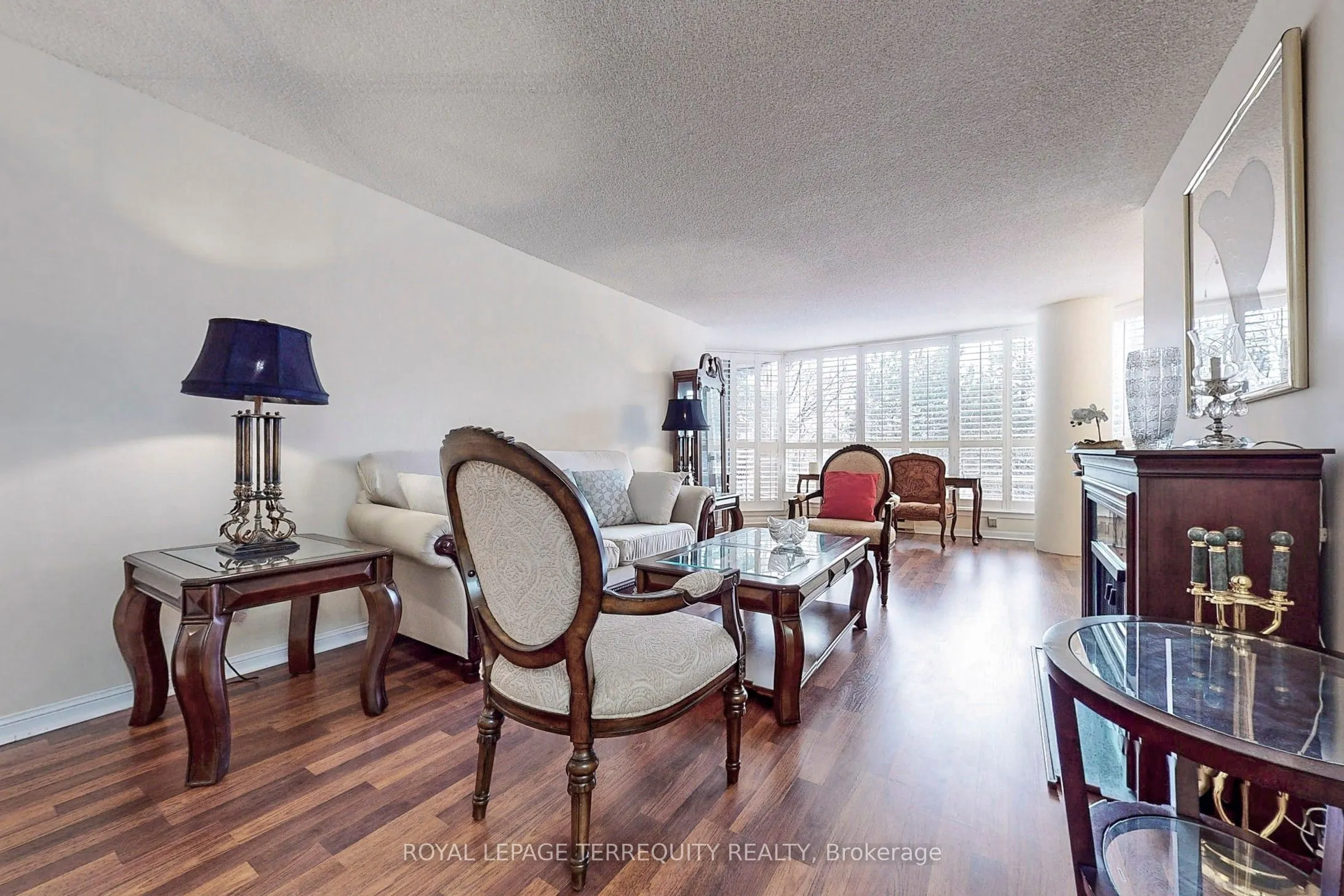 45 Kingsbridge Garden Circle, #207